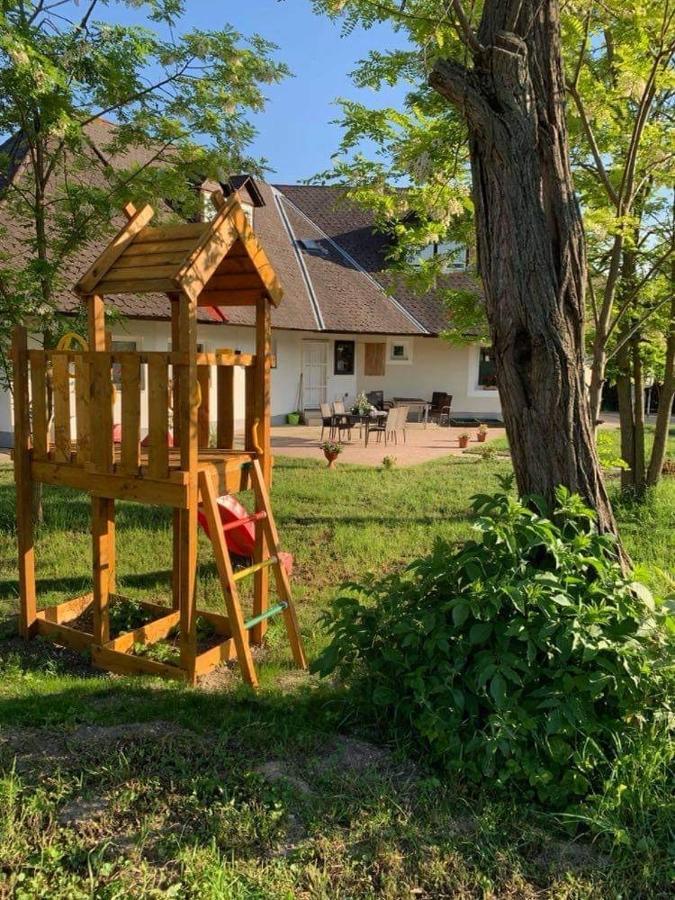 Levendulakert Siofok Apartmanhaz Exterior photo