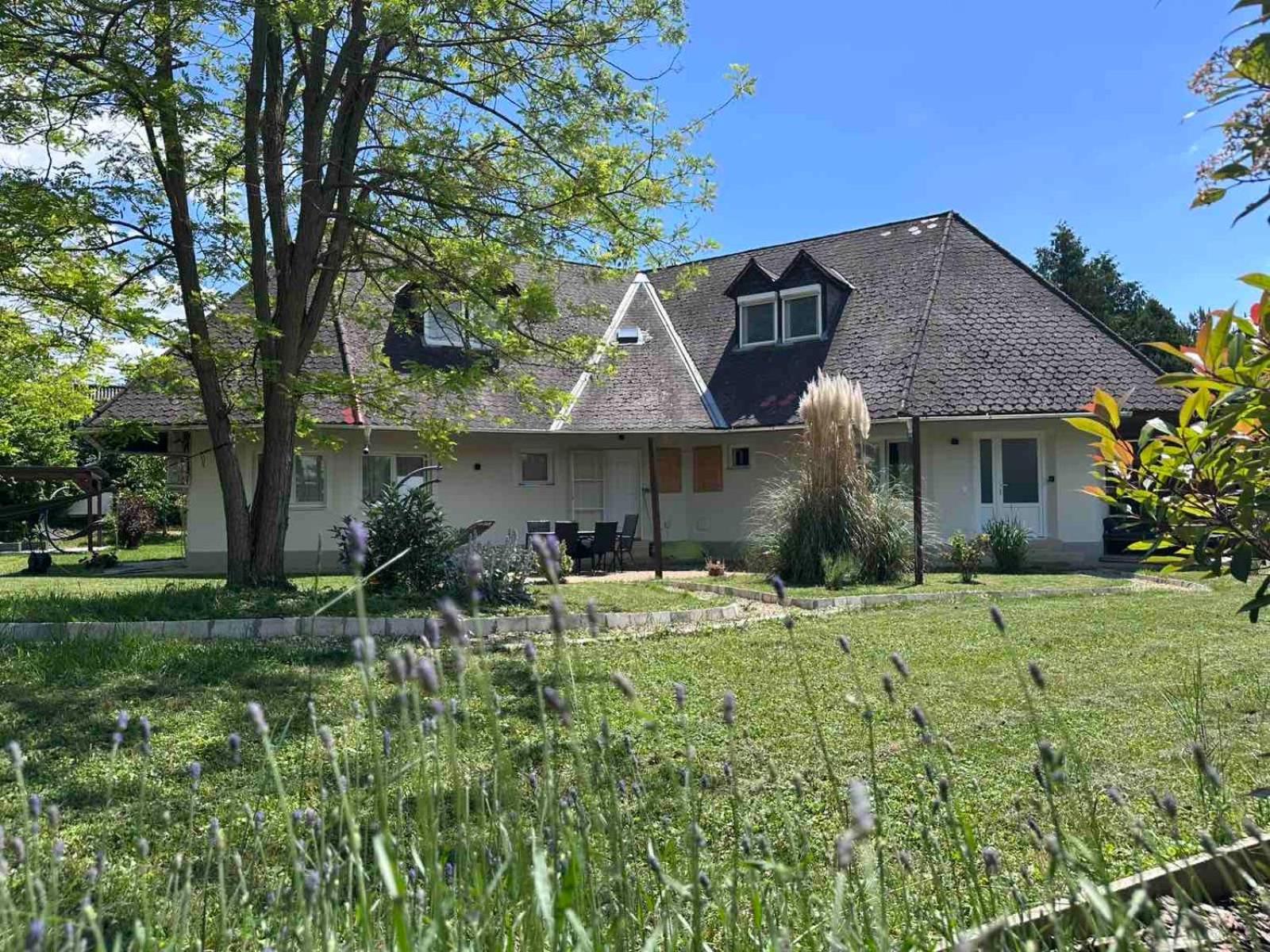 Levendulakert Siofok Apartmanhaz Exterior photo